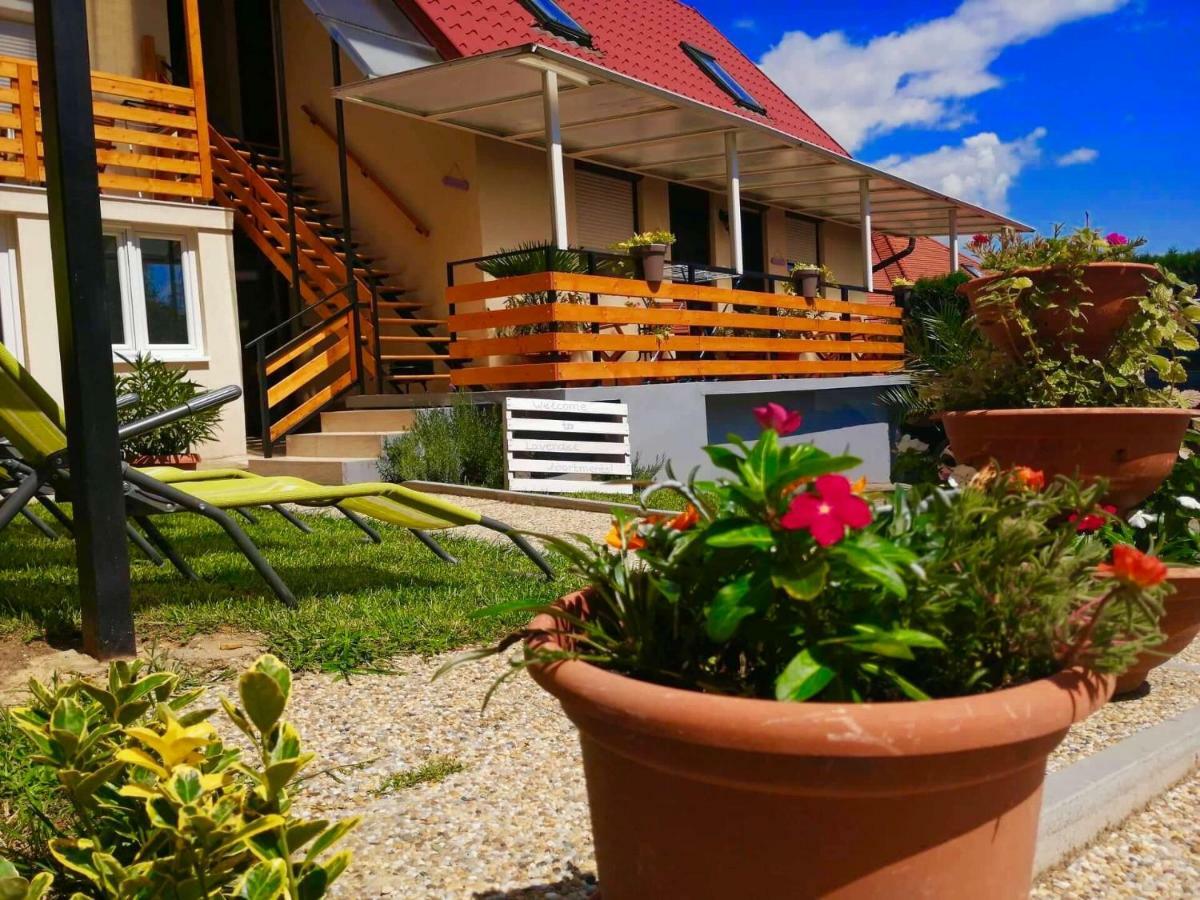 Lavendel Apartments Heviz Ngoại thất bức ảnh